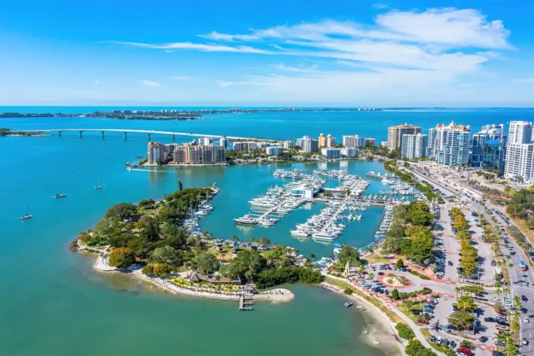 Sarasota, Florida: homes for sale with Janelle Mertins