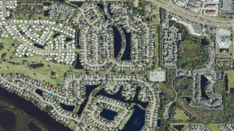 Aerial view of Braden River Lakes, Bradenton, Florida