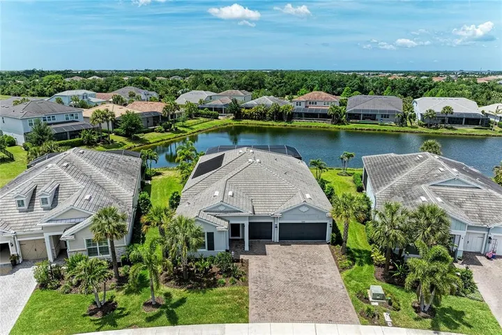 12151 Cranston Way, Lakewood Ranch, FL: sold by Janelle Mertins