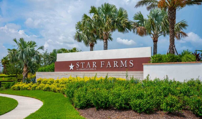 Entrance monument sign at Star Farms at Lakewood Ranch, Lakewood Ranch, Florida