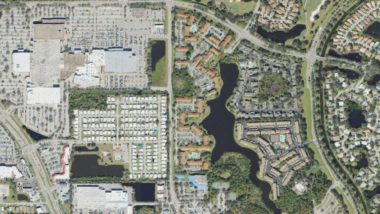 Aerial view of Vintage Grand, Palmer Ranch, Florida