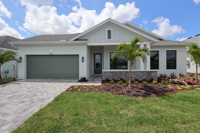 Wagoner model home exterior at Lakeview Crossing