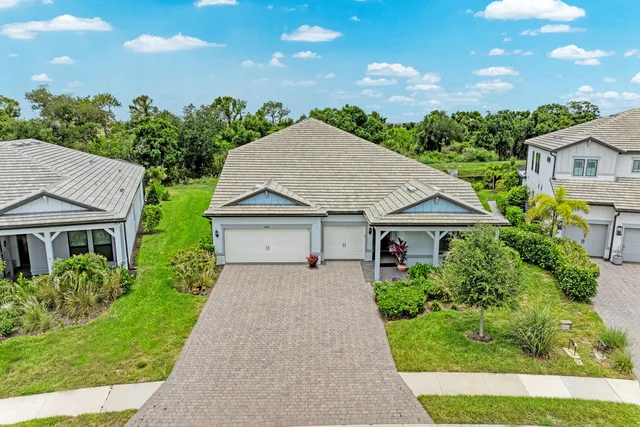 Photos at 16341 Hidden Oak Loop