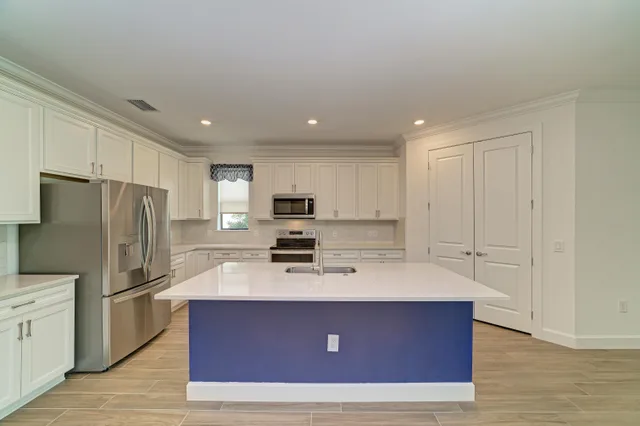 Photos at 16341 Hidden Oak Loop