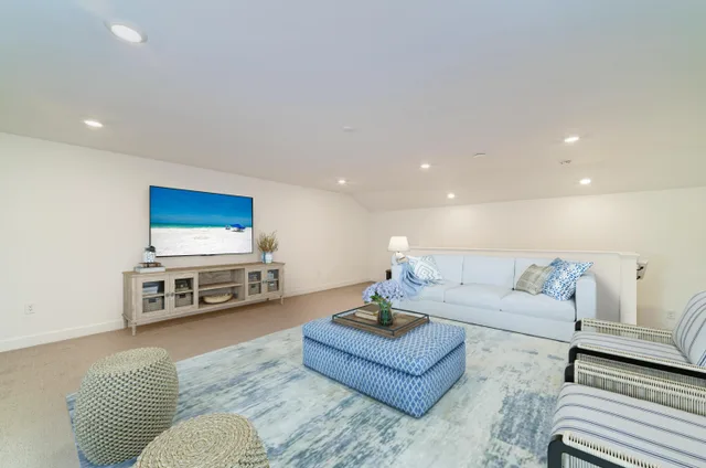 Photos at 16341 Hidden Oak Loop