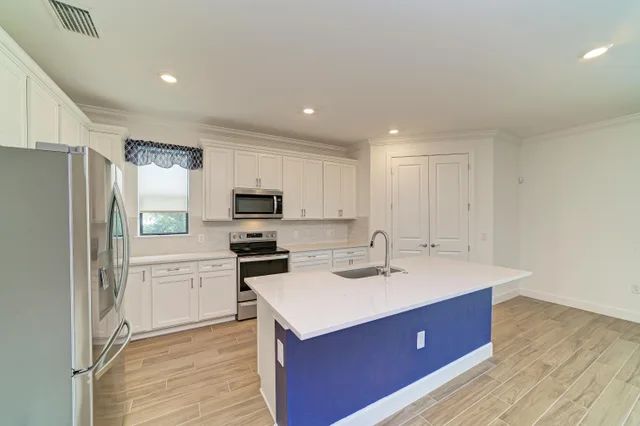 Photos at 16341 Hidden Oak Loop